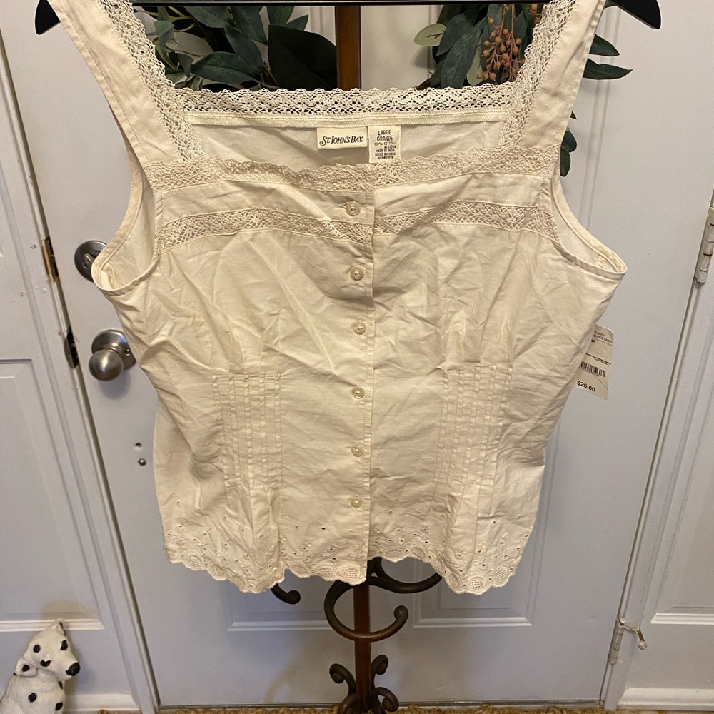 St. John's Bay Cream Lace Trim Crop Top